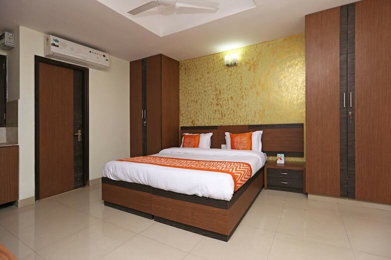Hotel Oyo 8481 Le Tara Residency