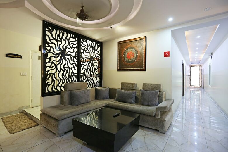 Hotel Oyo 5409 Airport Inn