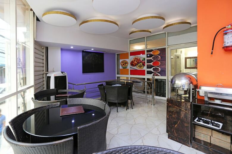 Hotel Oyo 5409 Airport Inn