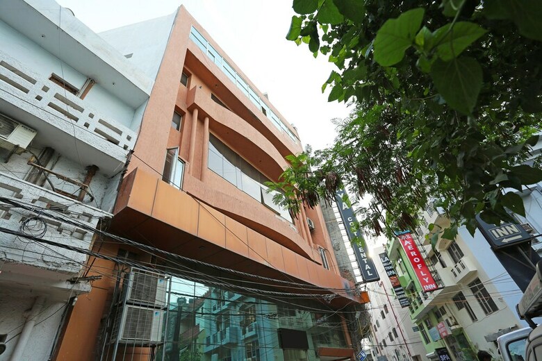 Hotel Oyo 5409 Airport Inn