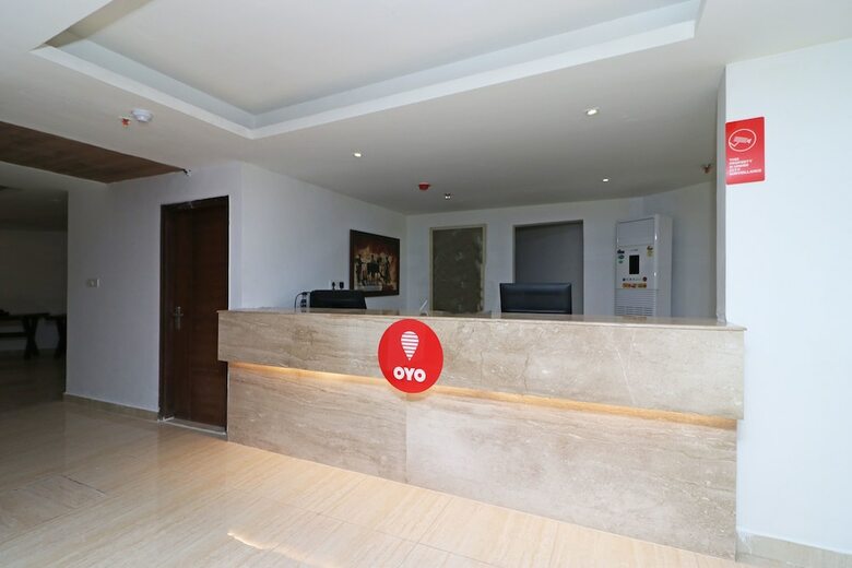 Oyo 10327 The K Hotel
