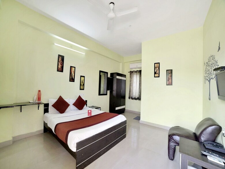 Hotel Oyo 5564 Hitech Suites