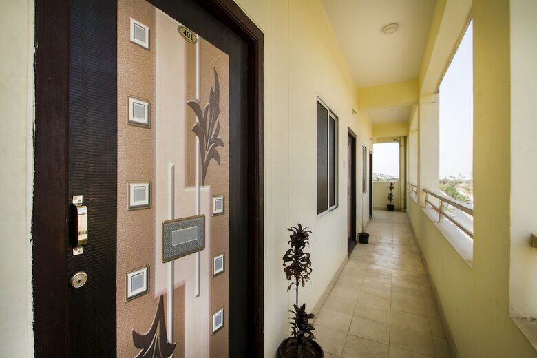 Hotel Oyo 5564 Hitech Suites