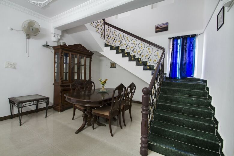 Hotel Oyo 8271 Elite Homes