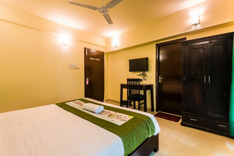 Hotel Oyo Flagship 389 Maitri Park Chembur