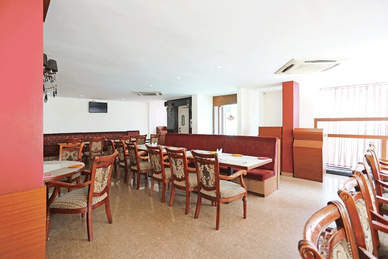 Oyo 7552 Hotel Svm Grand