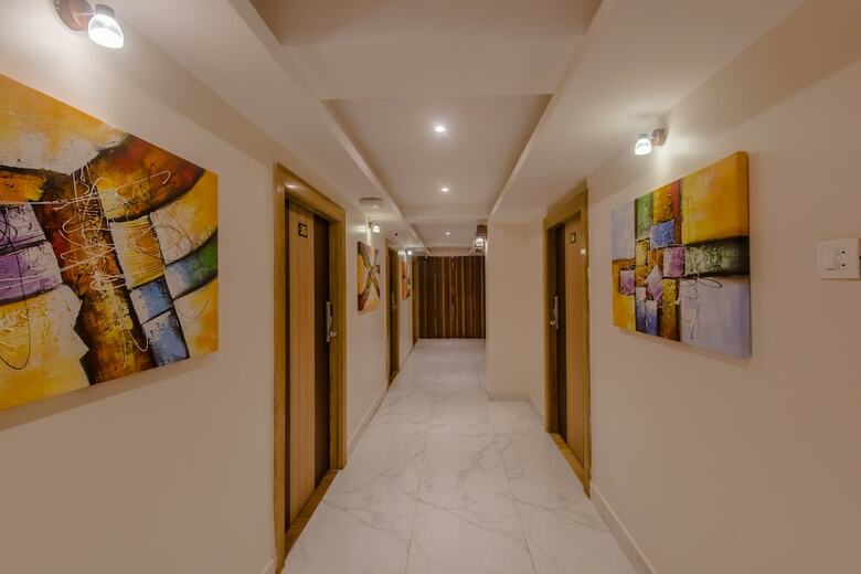 Oyo 10056 Hotel Elite