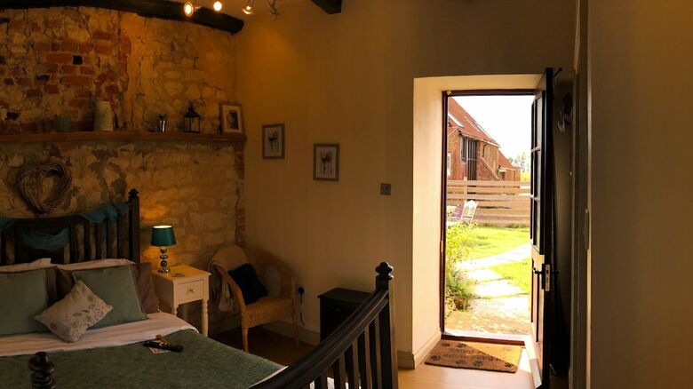 Norfolk Coast B&B Cottages And Camping