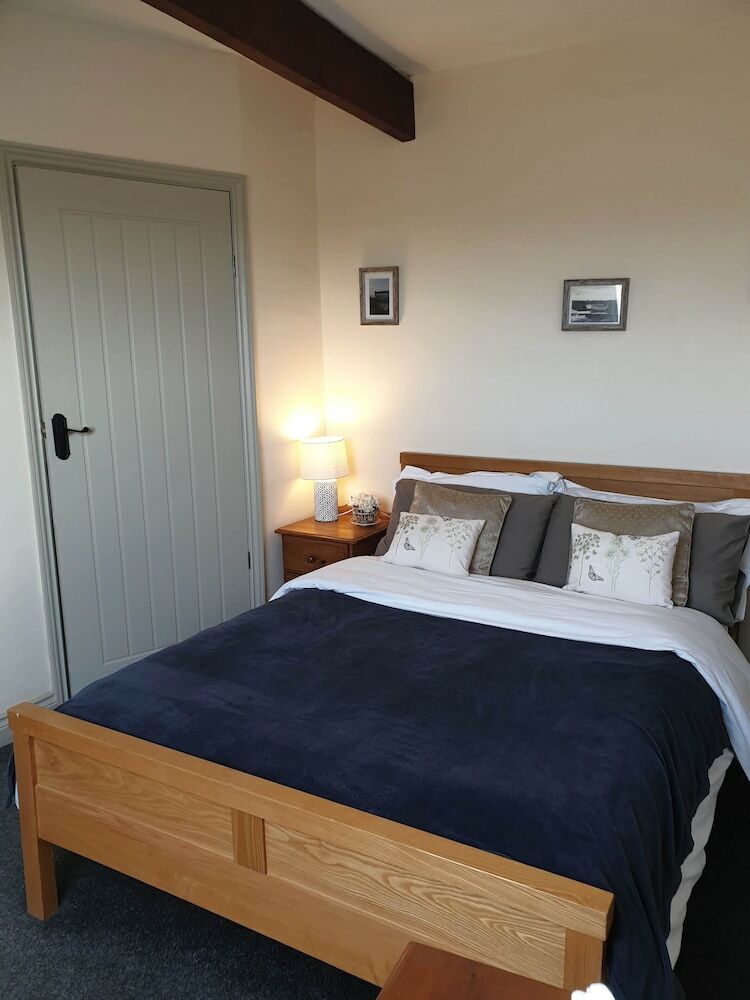 Norfolk Coast B&B Cottages And Camping