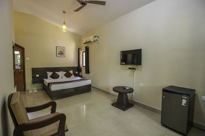 Villa Oyo 10958 Home Modern Studios Candolim