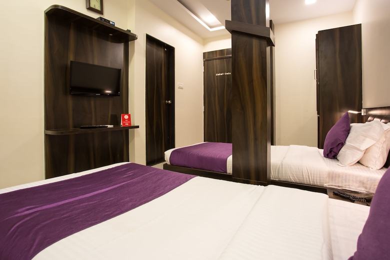 Oyo 7153 Hotel Amber