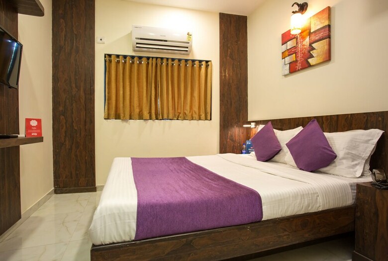 Oyo 7153 Hotel Amber