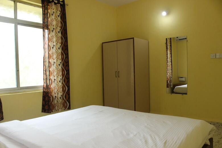 Apartamentos Oyo 9280 Home 2 Bhk Miramar Beach