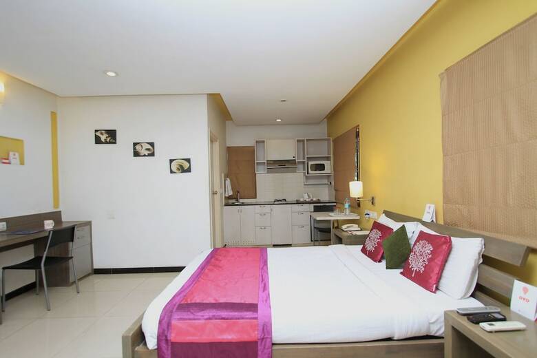 Oyo 554 Hotel Red Carpet Residence