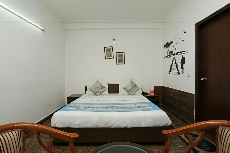 Oyo 474 Hotel Vm Residency