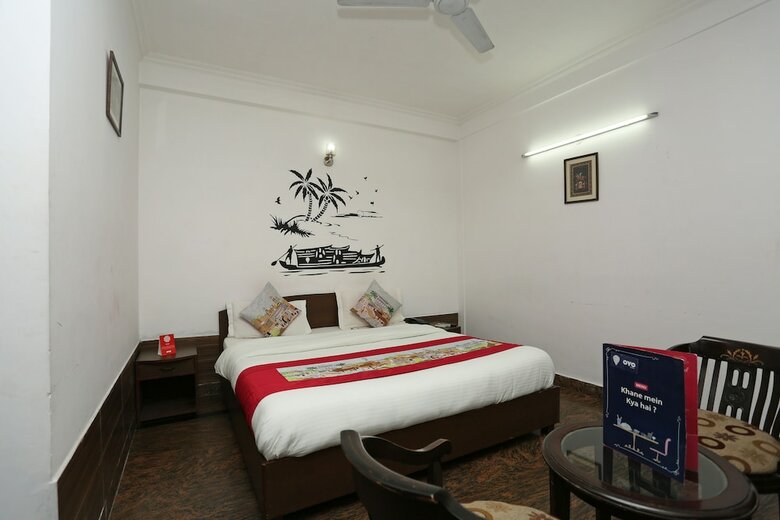 Oyo 474 Hotel Vm Residency