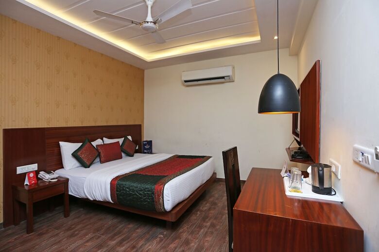 Oyo 443 Hotel Lohias