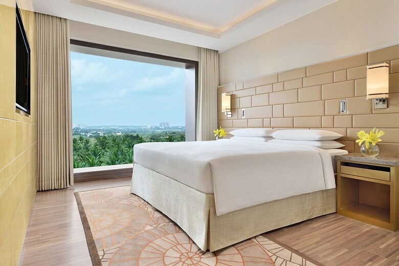 Hotel Courtyard By Marriott Bengaluru Hebbal