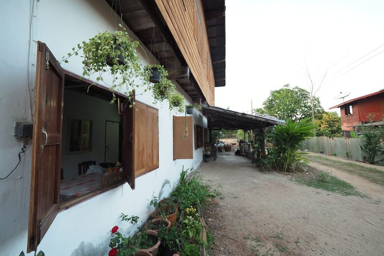 Hotel Ruamjai Homestay