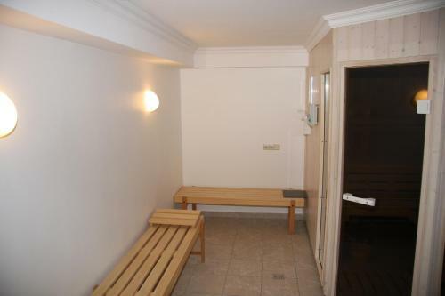 Apartmenthaus Witth�s