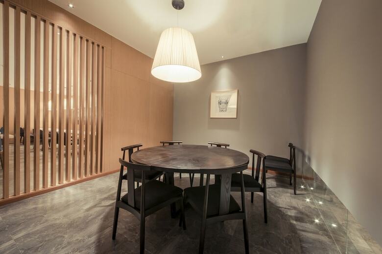 Qianna Qianxun Hotel