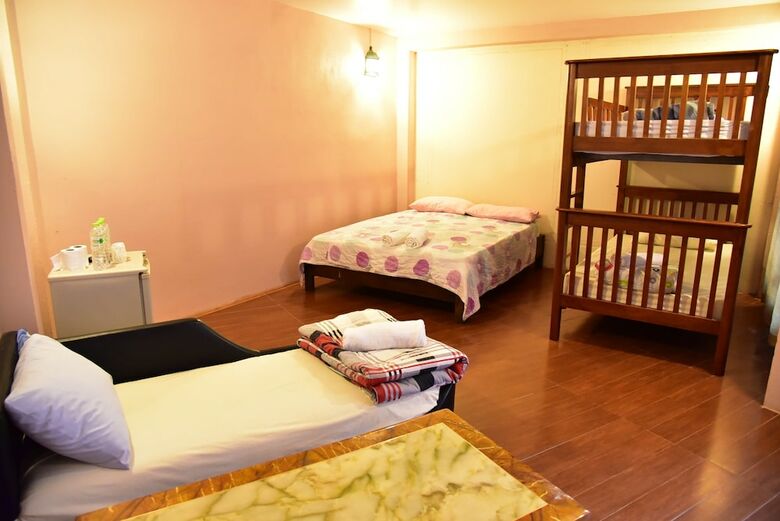 Hotel Thana Lagoon Resort