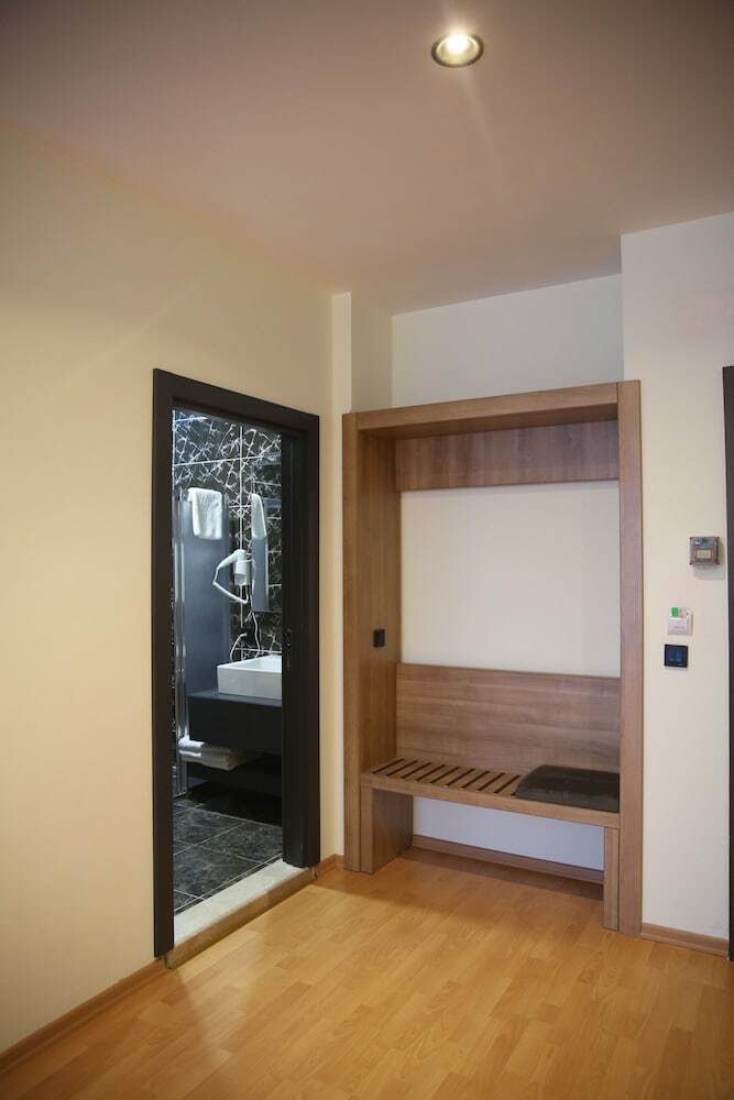 Aparthotel Metro City Apartments