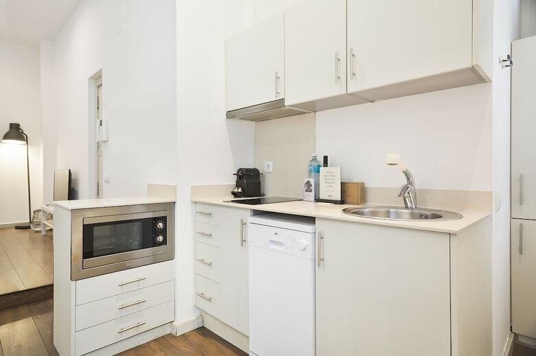 Apartamentos Uma Suites Barceloneta Beach
