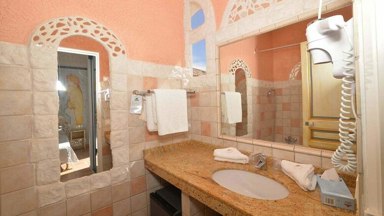 Hotel H�tel Les Flots Bleus