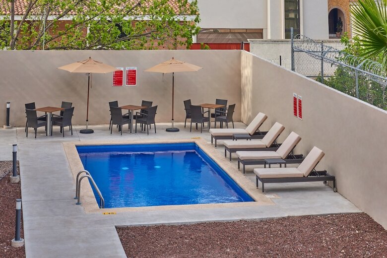 Hotel Extended Suites Celaya Galerias