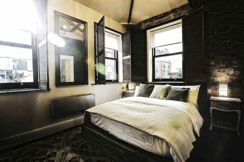 The Cow Hollow Hotel