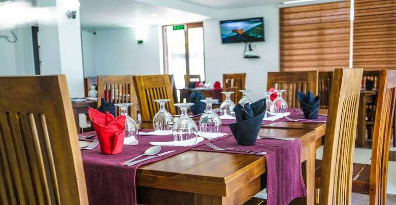 Hotel Crystal Resort Dickwella