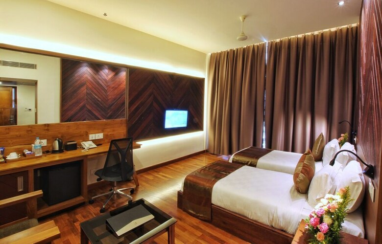 Woodies Bleisure Hotel
