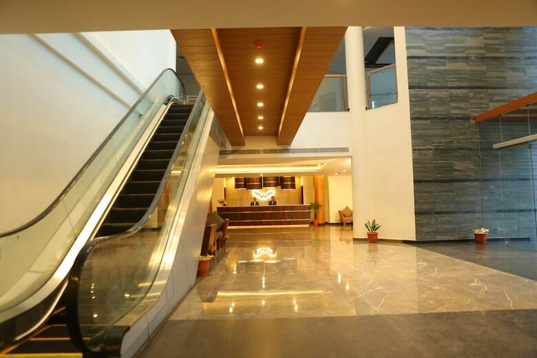 Woodies Bleisure Hotel