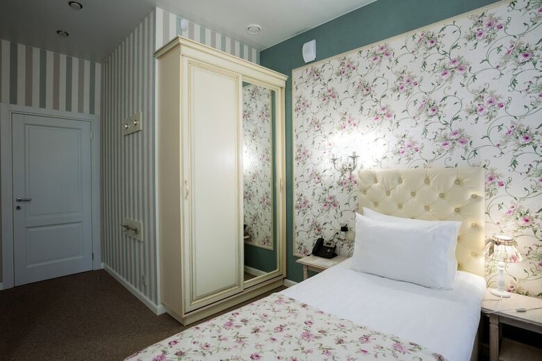 The Aristocrat Boutique Hotel