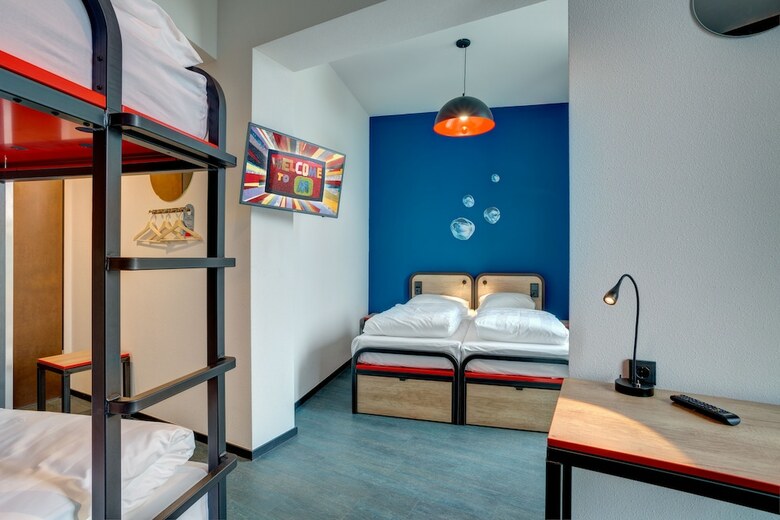 Meininger Hotel Amsterdam Amstel
