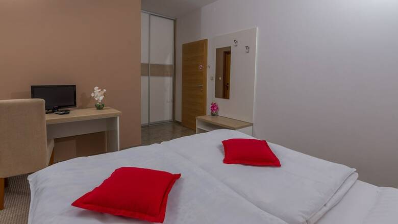 Hotel Rooms Ple?ka Zagreb Airport