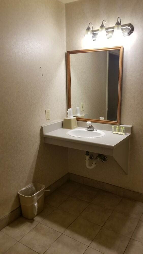 Motel Port Of Tacoma Inn