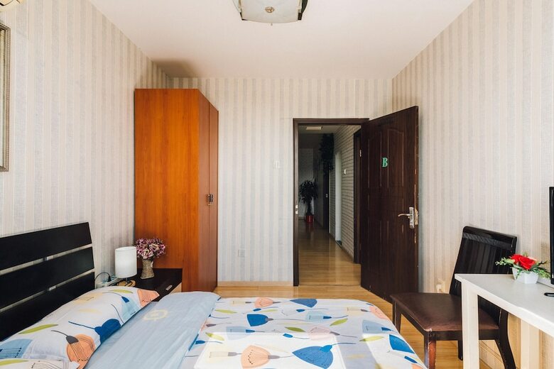 Jiayuhuxiao Apartment