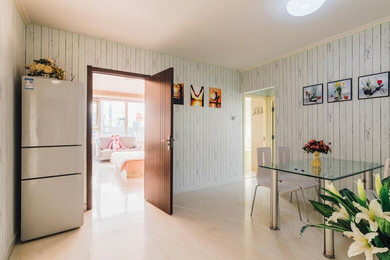 Jiayuhuxiao Apartment