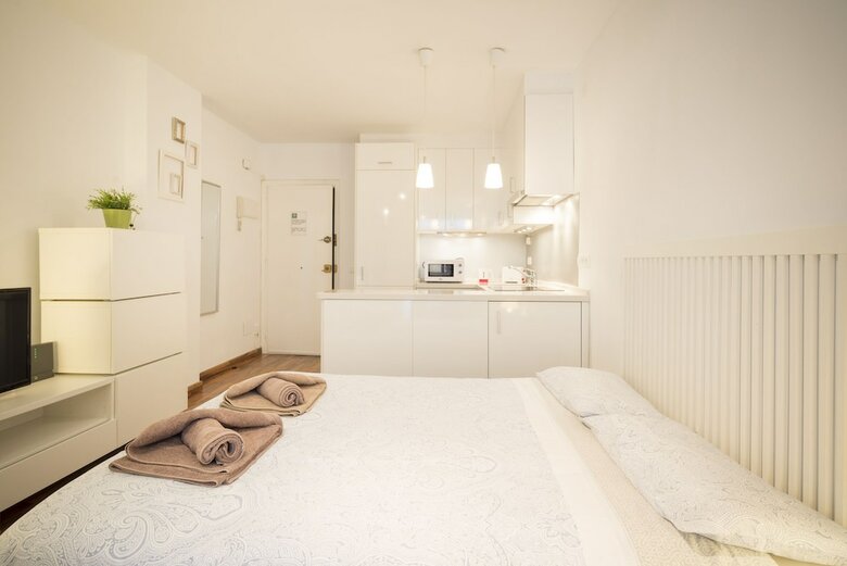 Apartamentos Lu&cia Estudios Candado