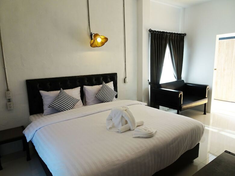 Hotel The Warehouse Chiang Mai