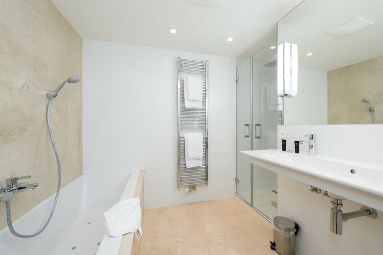 Love To Live Apartments