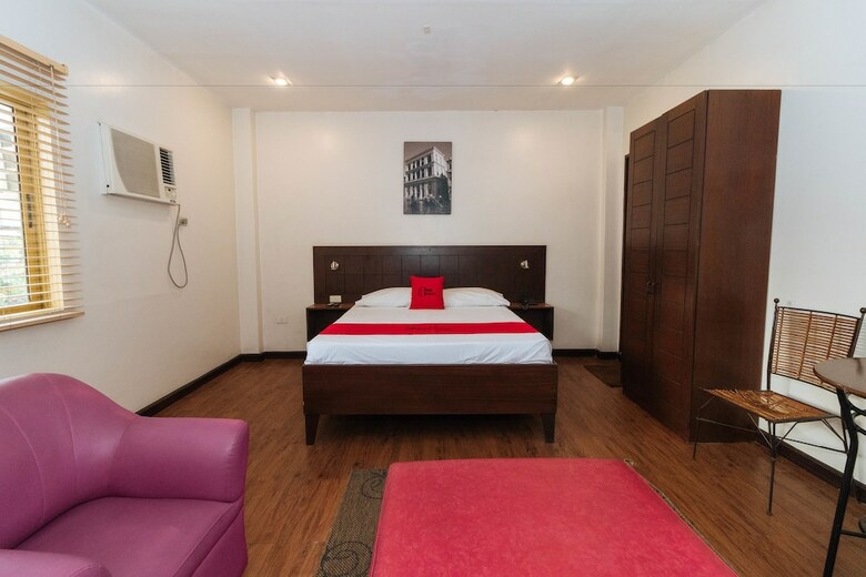 Hotel Reddoorz @ San Antonio Makati