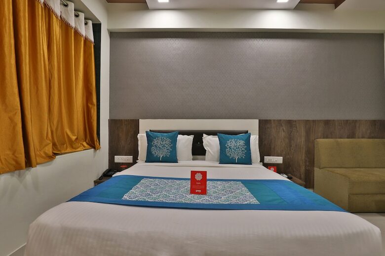 Oyo 10265 Hotel Galaxy