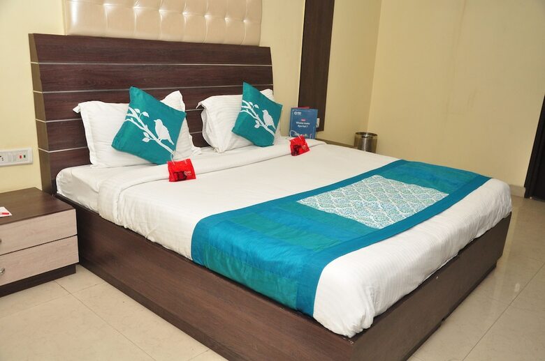 Oyo 1673 Hotel Mm Yellowuds