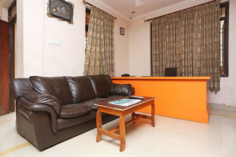 Hotel Oyo 4877 Chandrasekharpur