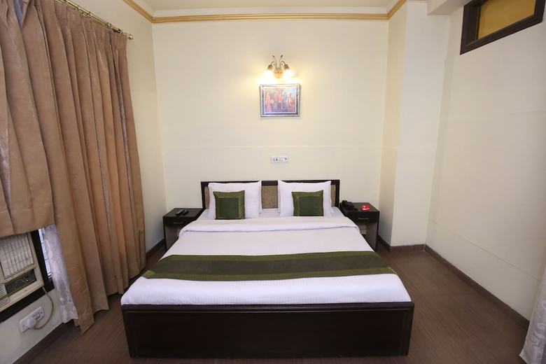 Oyo 9736 Hotel Downtown Suites
