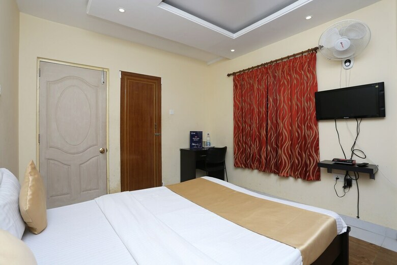 Hotel Oyo 3393 Midway Inn