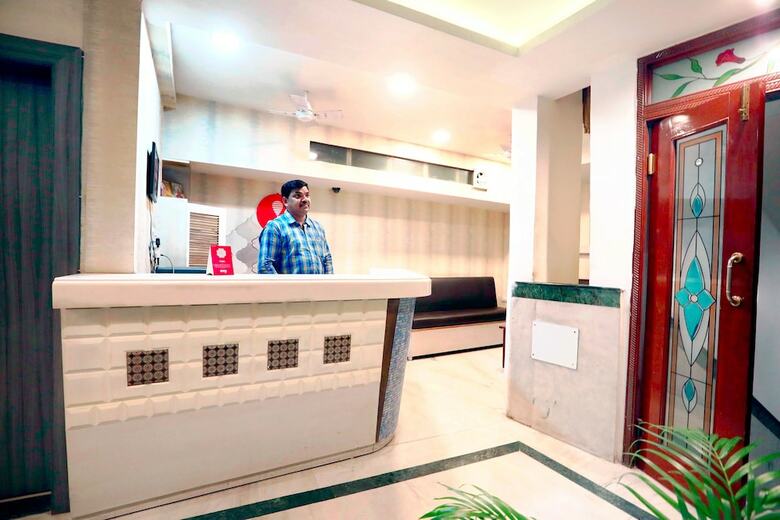 Hotel Oyo 4126 C T Palace